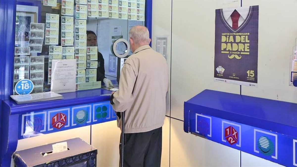 Una administración de lotería en una foto de archivo