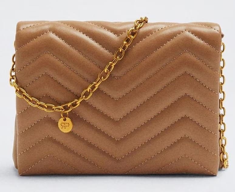 El bolso bandolera acolchado de mujer liso de Parfois en El Corte Inglés