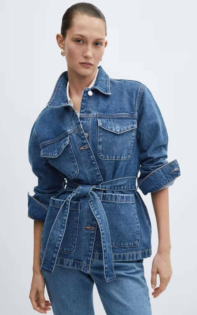 Cazadora vaquera cinturón de Mango