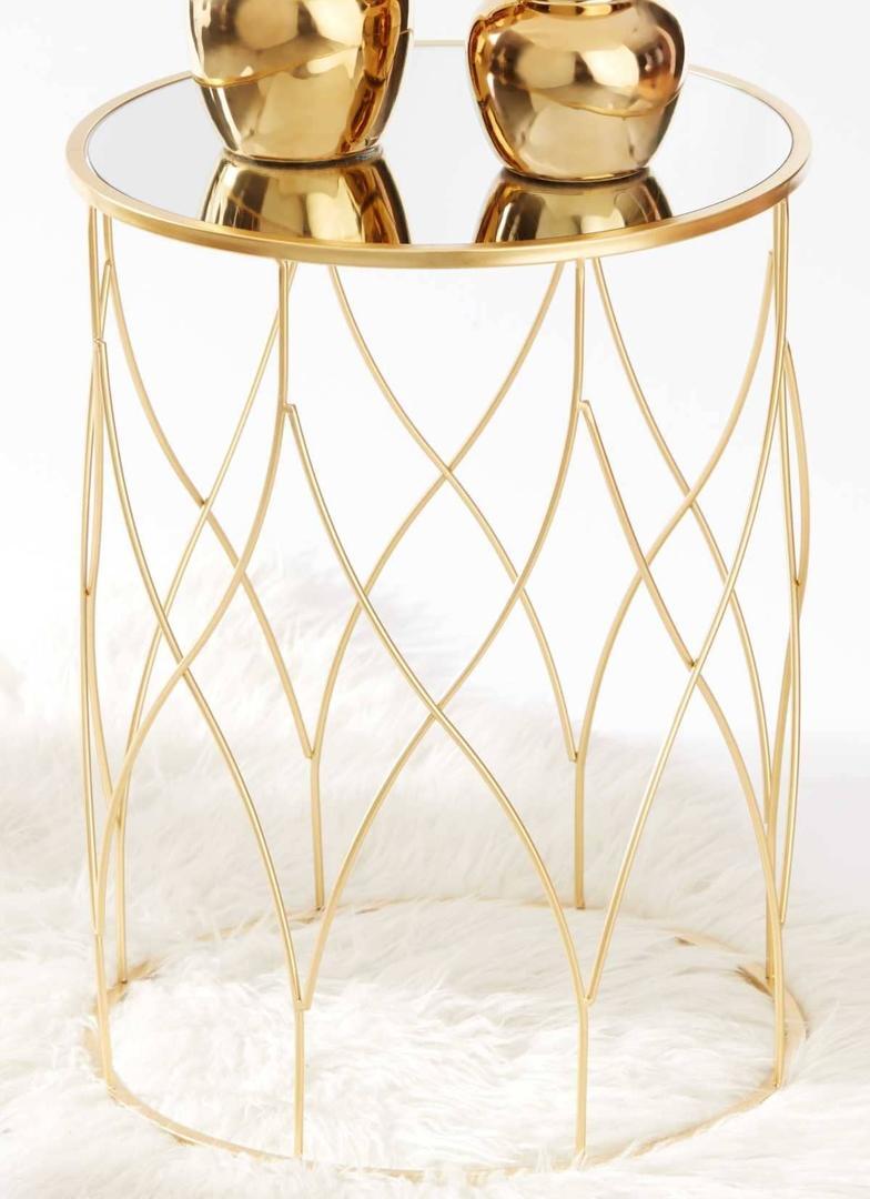 Mesa de centro dorada de Pepco