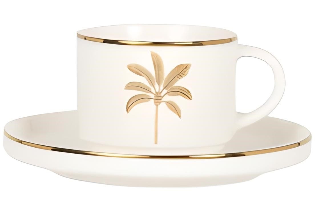 Tazas de café elegante con plato