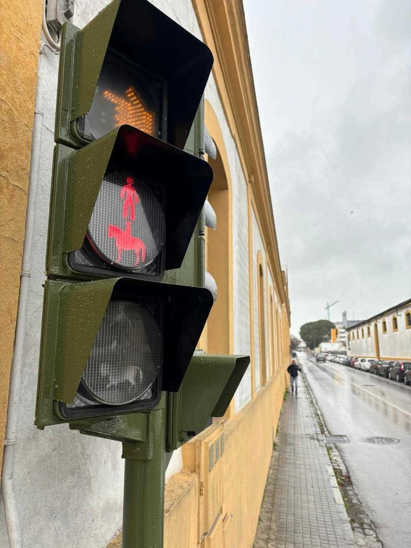 Semáforo ecuestre en Jerez