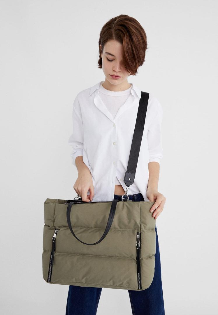 Shopper tejido con cremalleras