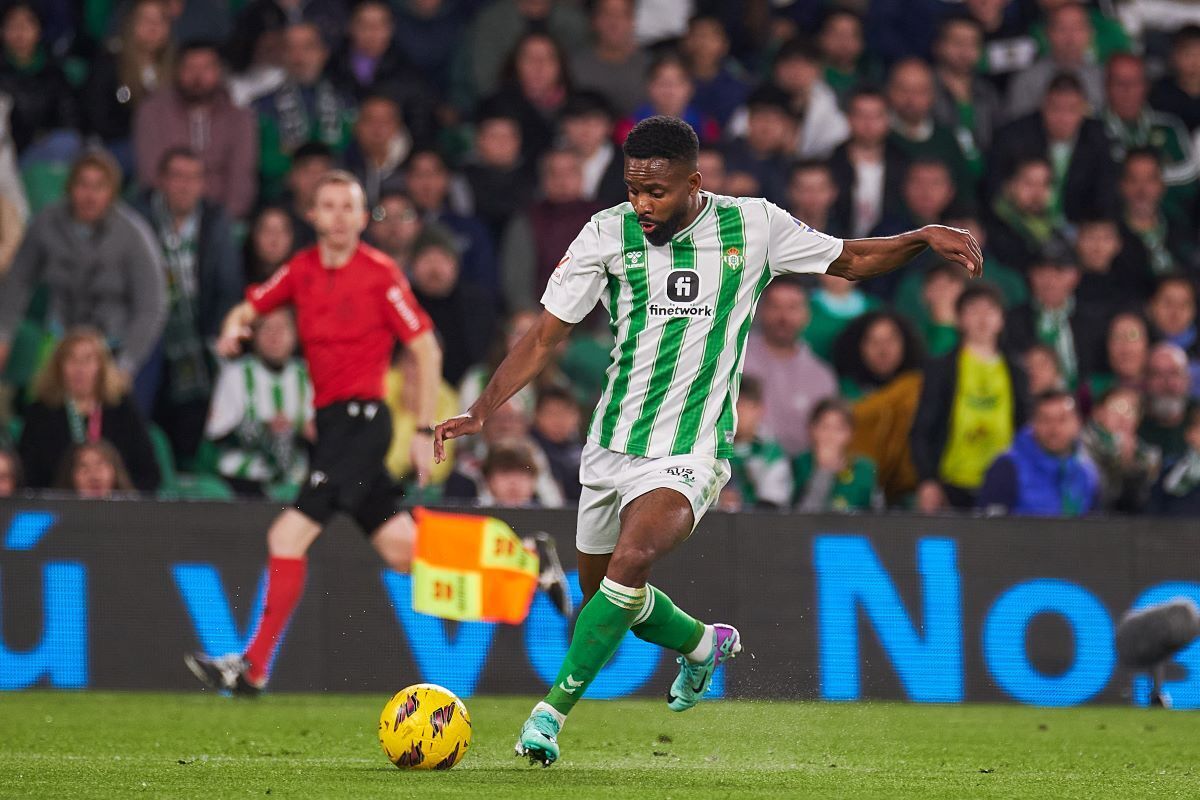 Bakambu en el Real Betis - Deportivo Alavés | Salvador López Medina para El MIRA