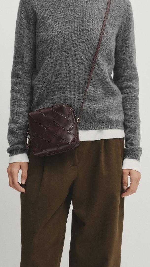 Bolso bombonera bandolera en piel de napa trenzado