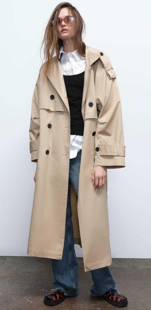 Gabardina trench extralargo de Zara
