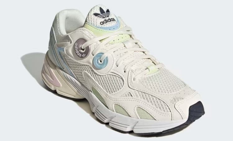 Las zapatillas Astir de estilo vintage de Adidas