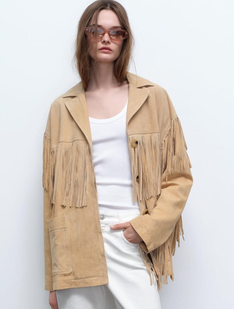 La cazadora de piel de flecos de Zara