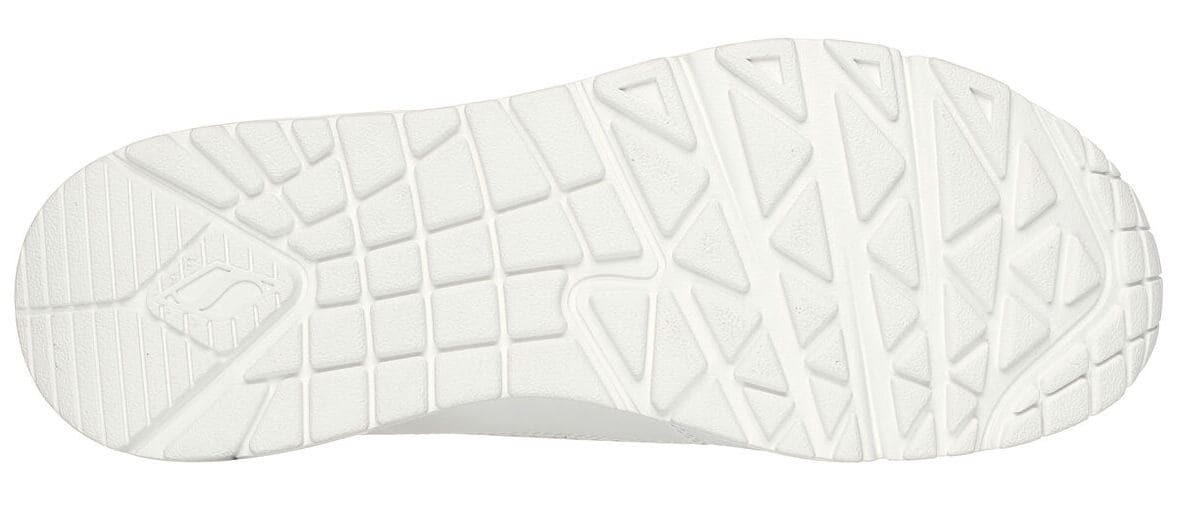 Las zapatillas románticas JGoldcrown: Uno - Lone Hearted de Skechers