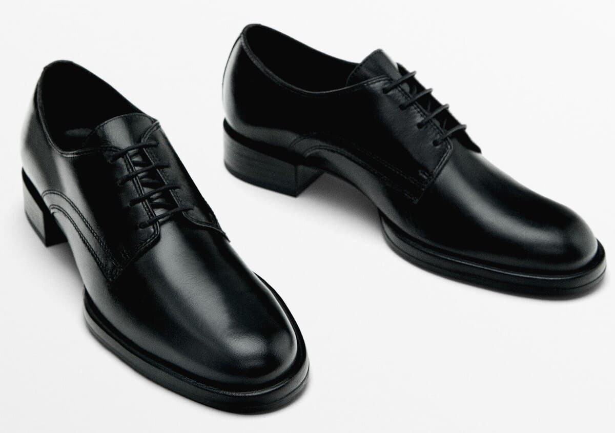 Zapatos planos con cordones