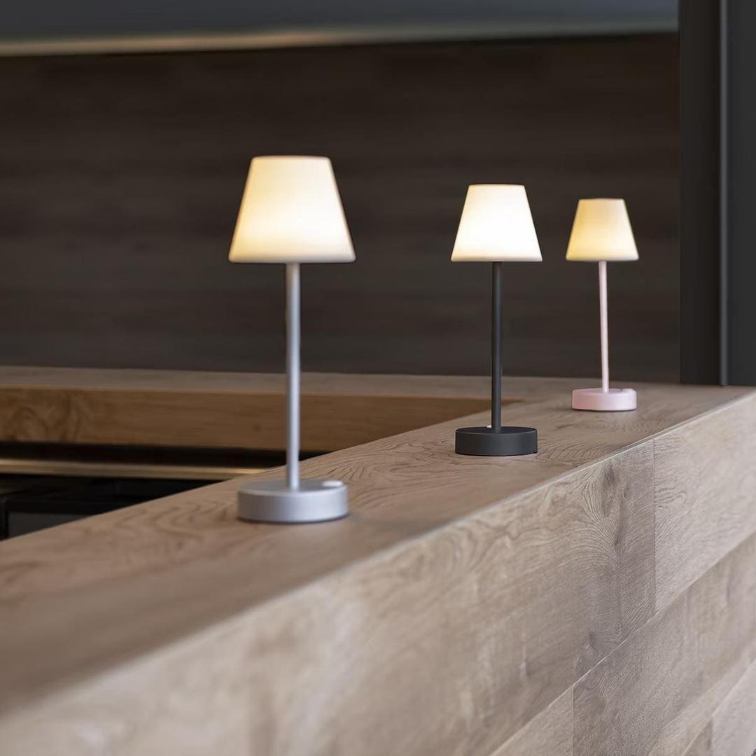 Lámpara de mesa de exterior con LED integrado Lola Slim 30 New Garden