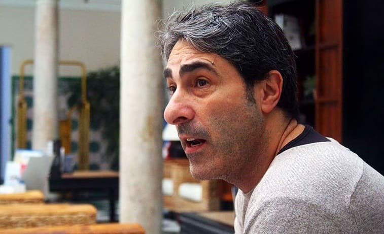 Martínez Ares, en su etapa como cantautor