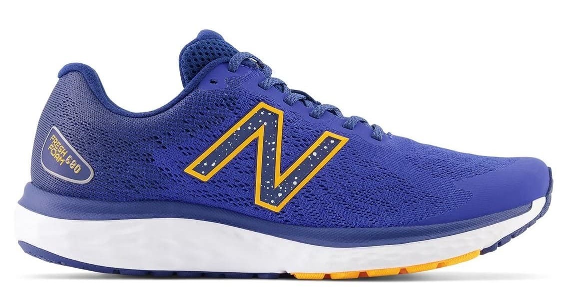 New Balance Fresh Foam 680 V7
