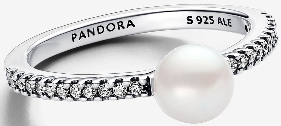 Anillo Perla Cultivada de Agua Dulce y Pavé de Pandora