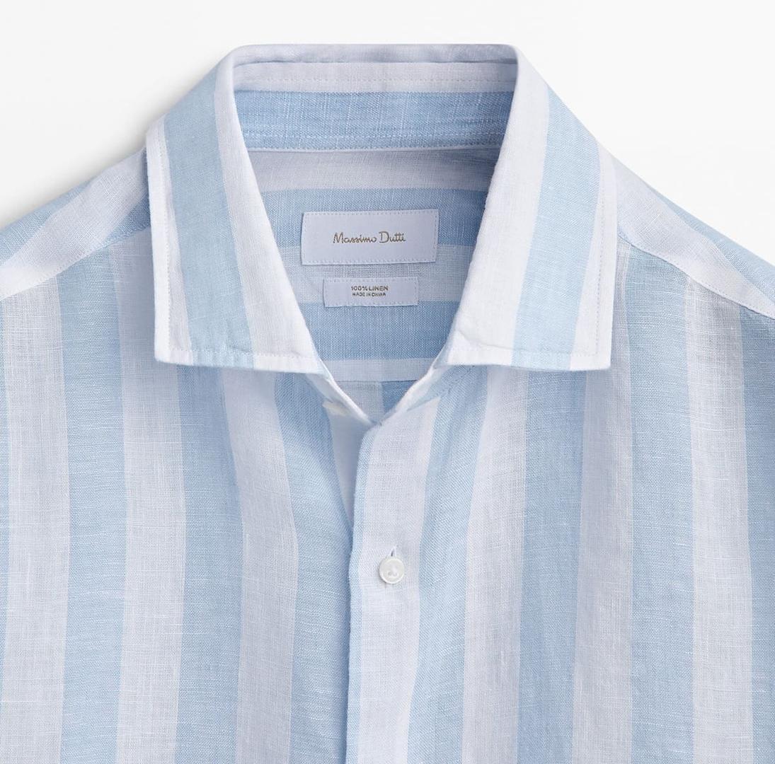 Camisa blanca y azul a rayas de Massimo Dutti