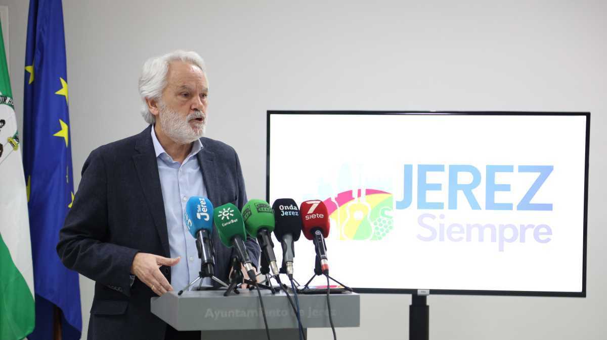 Agustín Muñoz en la Junta de Gobierno Local | Cristo García