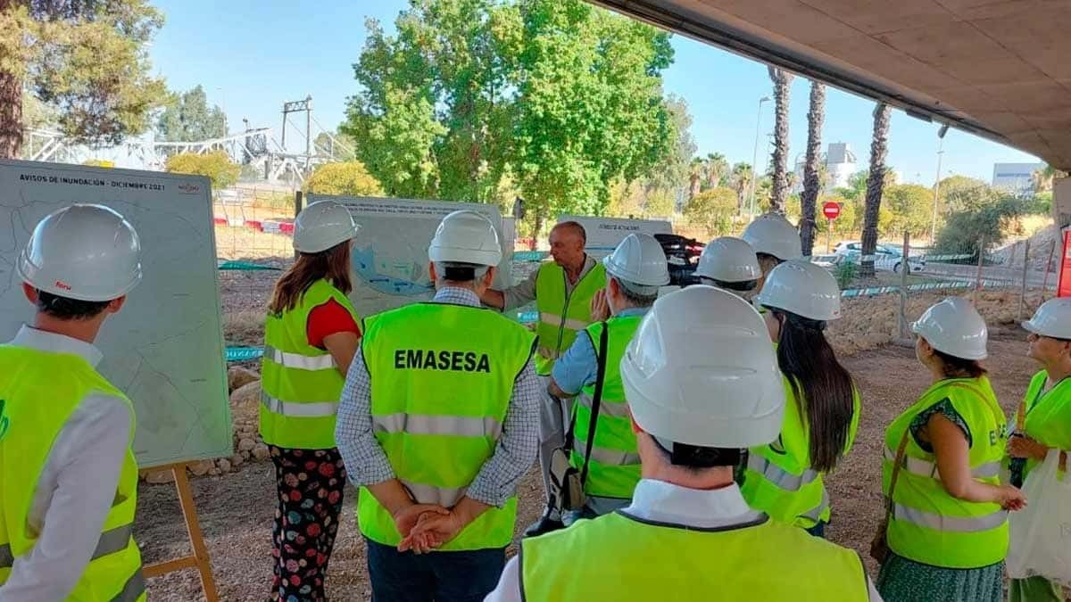 Trabajadores de EMASESA en Sevilla