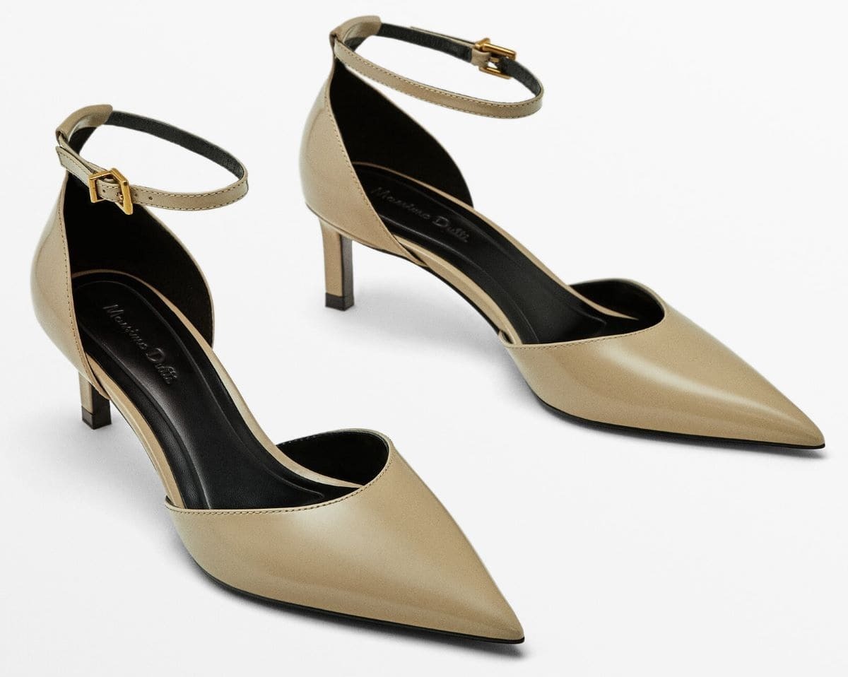 Zapato de tacón con cierre de pulsera