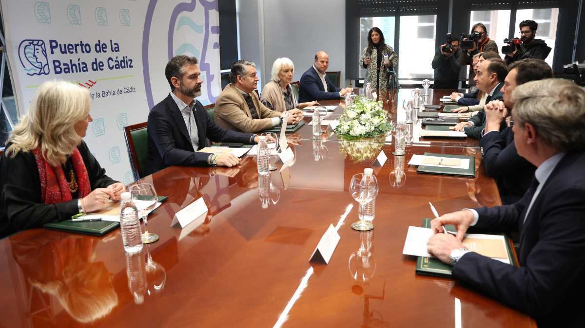 Reunión con los presidentes de las Autoridades Portuarias de Interés General de Andalucía | Cristo García