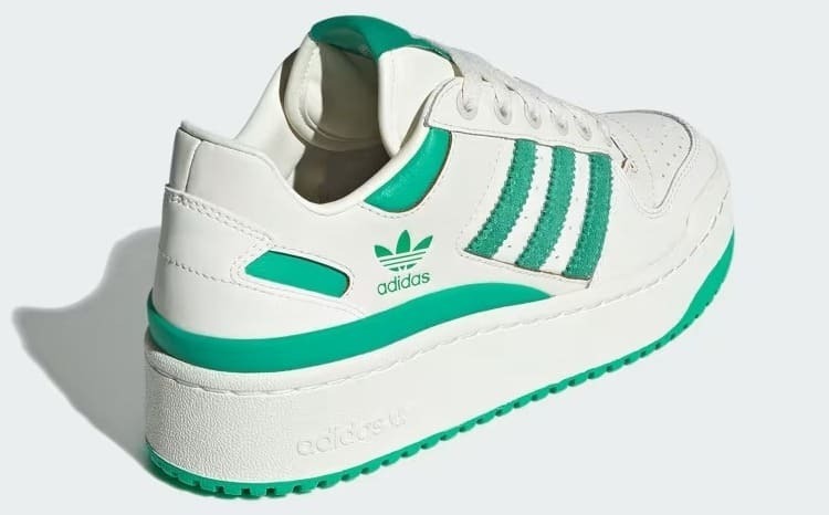 Las nuevas zapatillas retro Forum Bold blancas y verdes de Adidas
