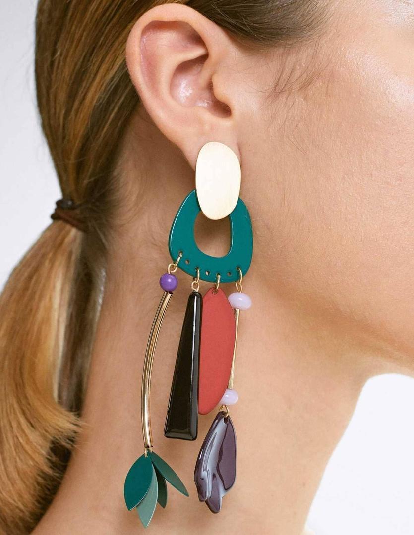 Long multi- coloured drop earrings de Parfois