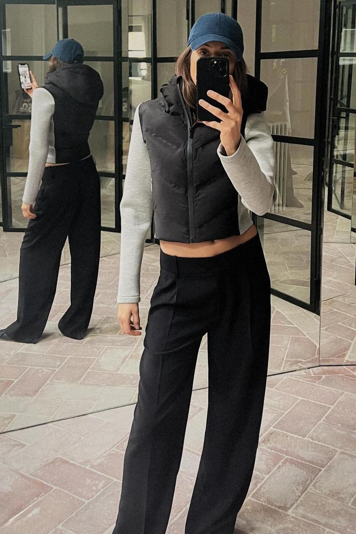 La cazadora combinada con capucha mitad sudadera y mitad chaleco de Zara