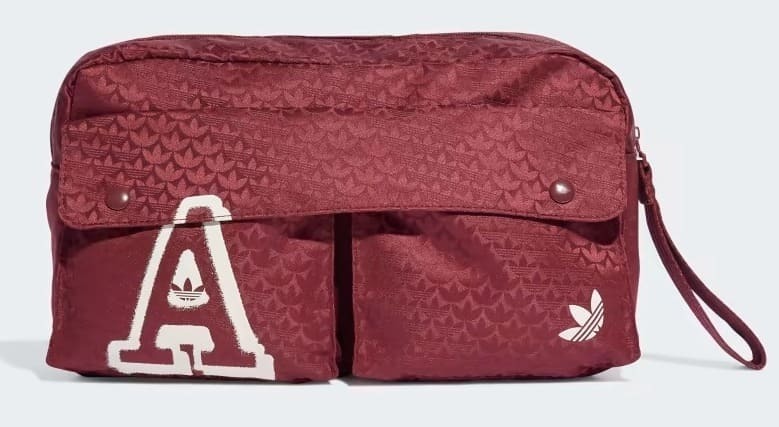 La riñonera Trefoil Jacquard Monogram Oversized de Adidas