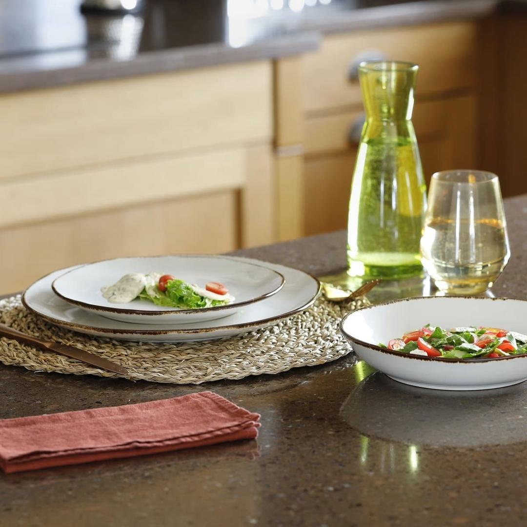 La vajilla de 18 piezas de gres y color blanco Nelly de Maisons du Monde