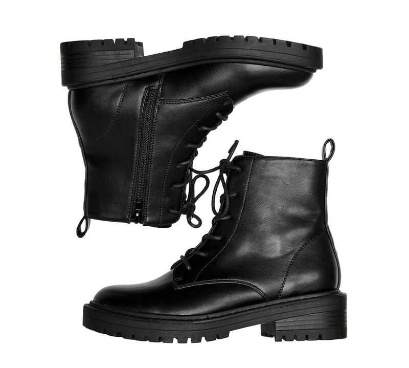 Botines de polipiel con cordones Only