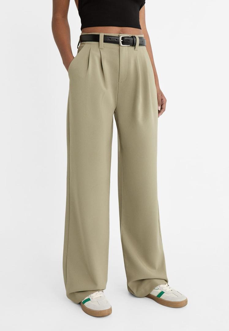 Pantalón de pinzas de pernera ancha de Stradivarius