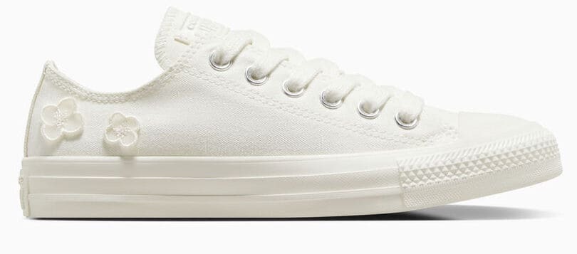 Las nuevas zapatillas Chuck Taylor All Star 3D Flowers de Converse