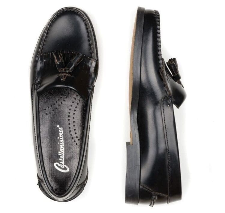 Los mocasines para mujer con borlas de diseño 'castellanísimo' de Carrefour
Terminamos habland