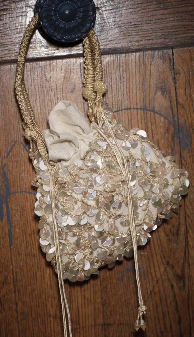 Mini saca abalorios de Zara