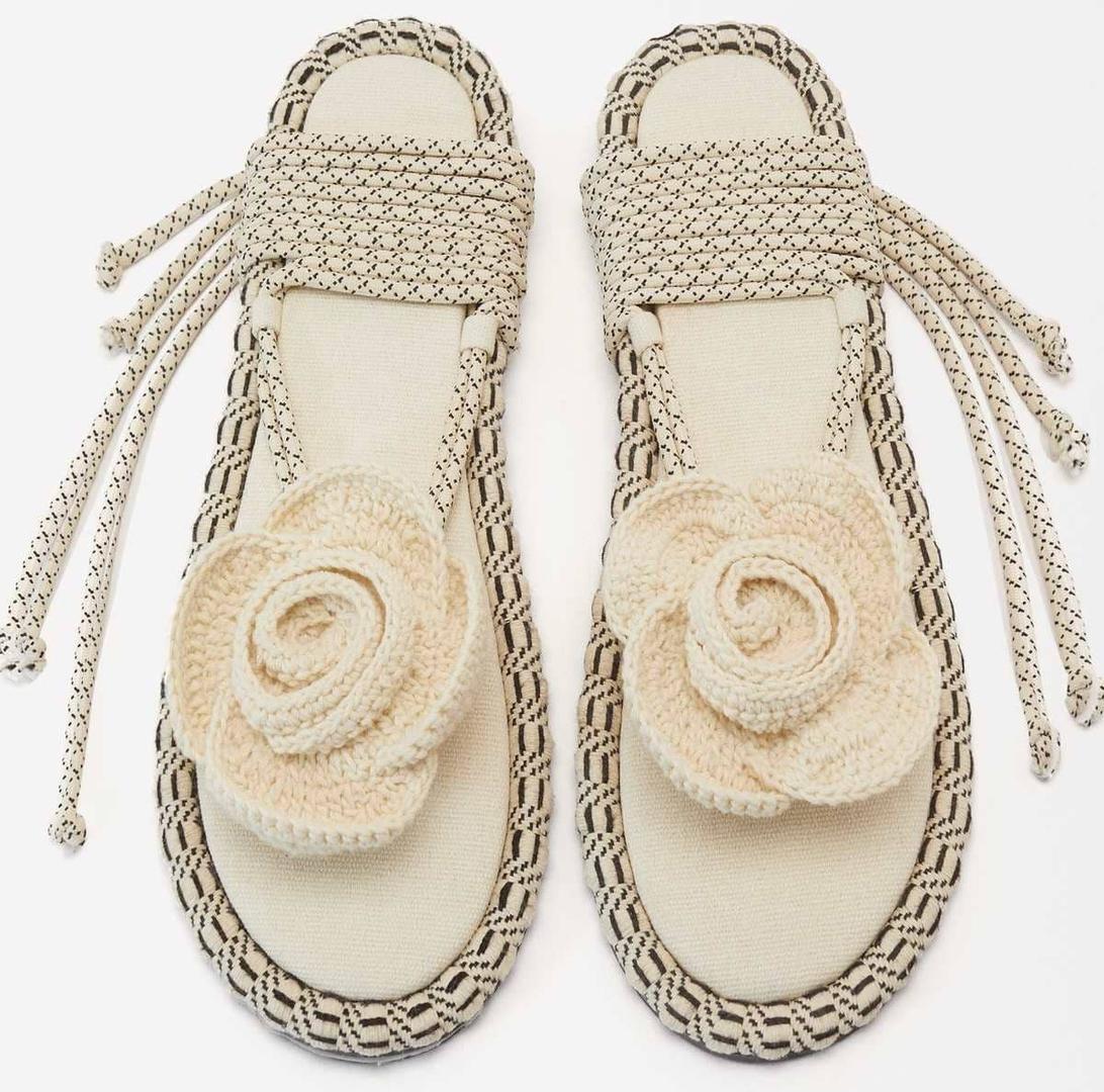 Sandalias con tiras crochet de Parfois