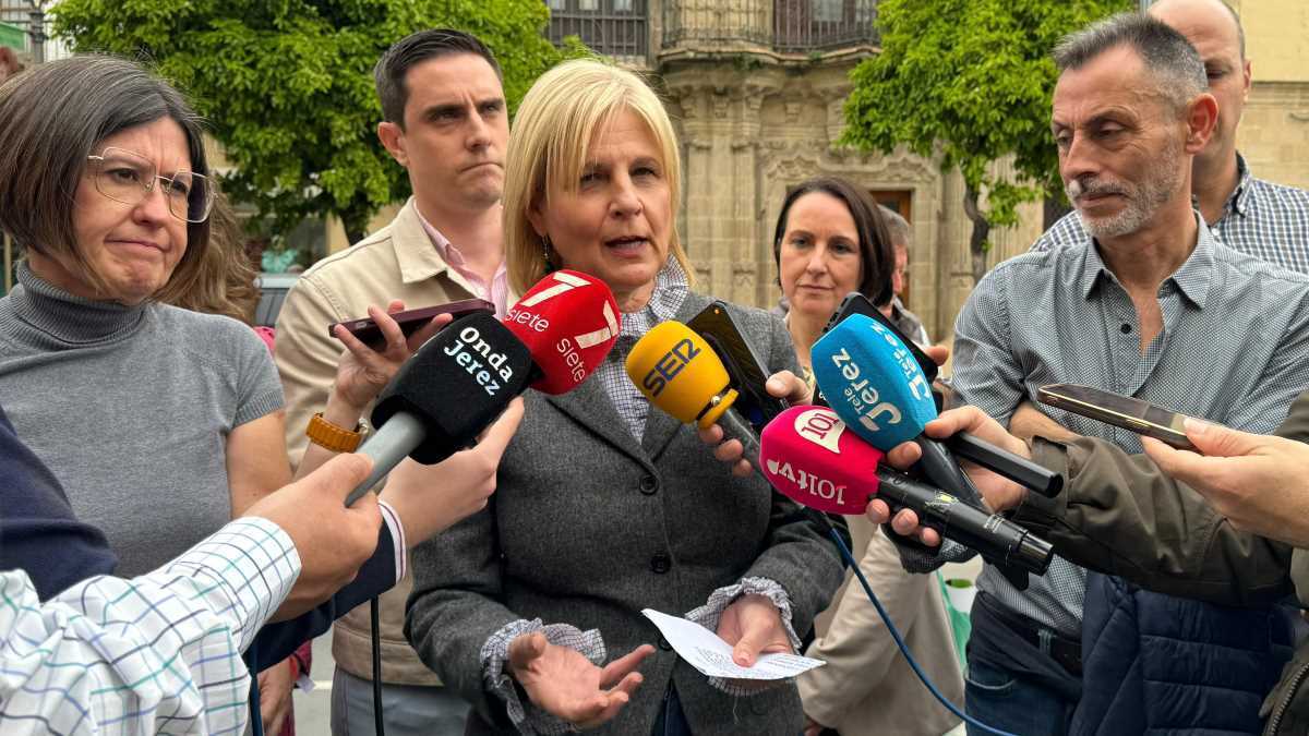 María José García-Pelayo en una atención a medios | Rafa Domínguez