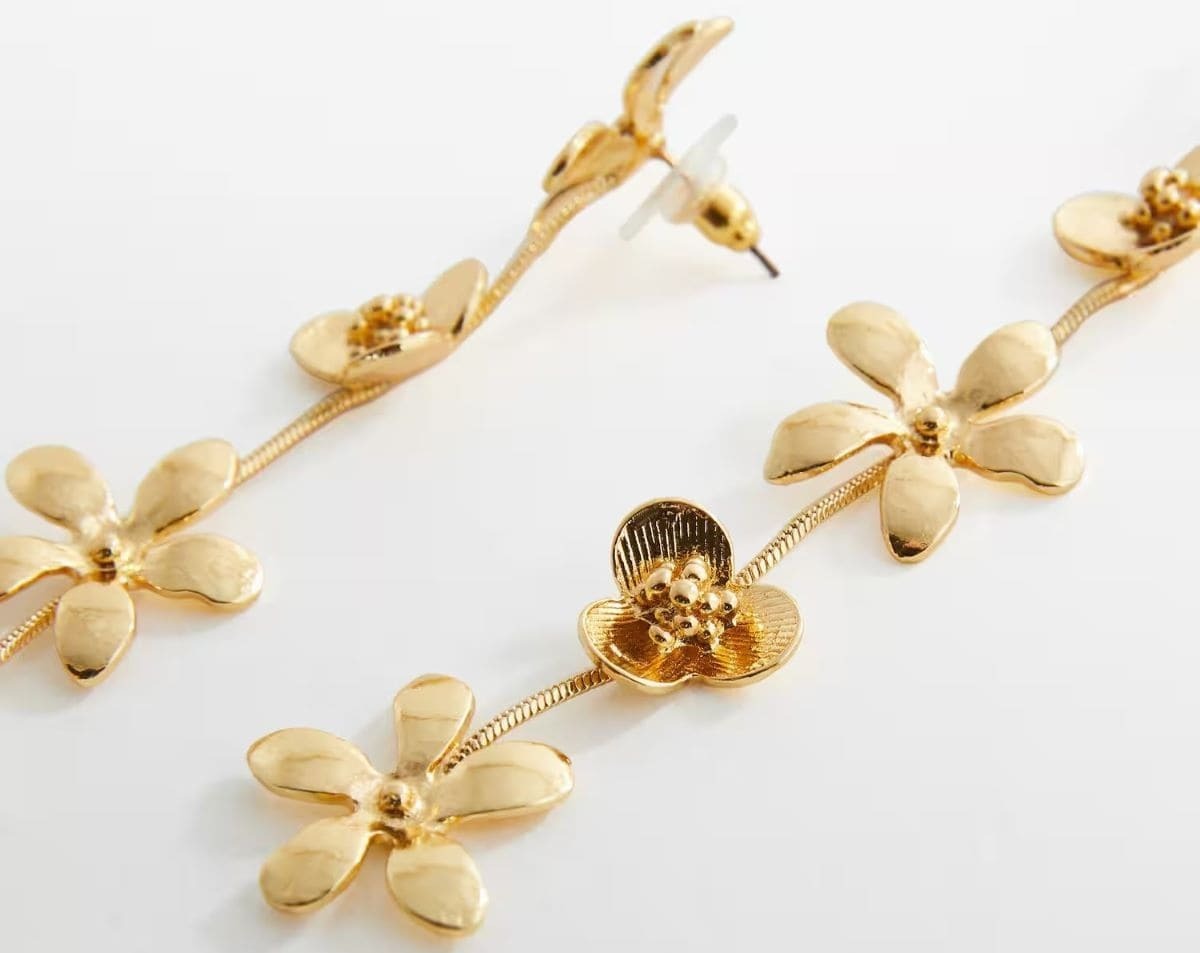 Pendientes colgantes flores doradas de Mango