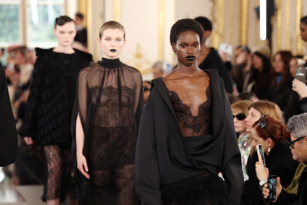 Desfile Valentino FW 24-25