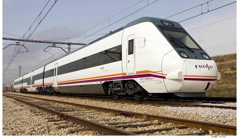 Tren que cubre la ruta Jaén-Córdoba