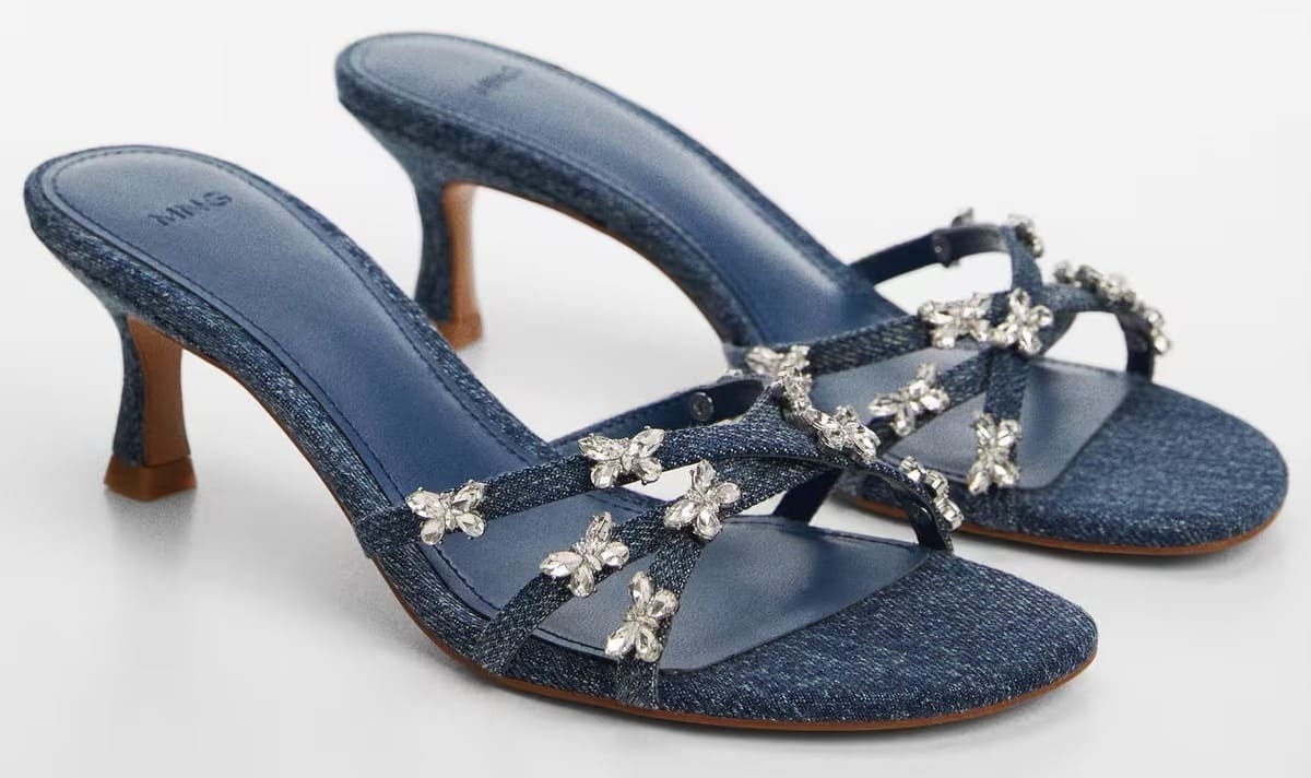 Las nuevas sandalias denim con tacón de Mango