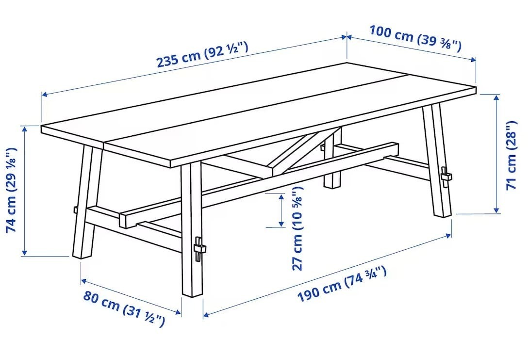 La mesa de comedor de madera de acacia modelo SKOGSTA de Ikea