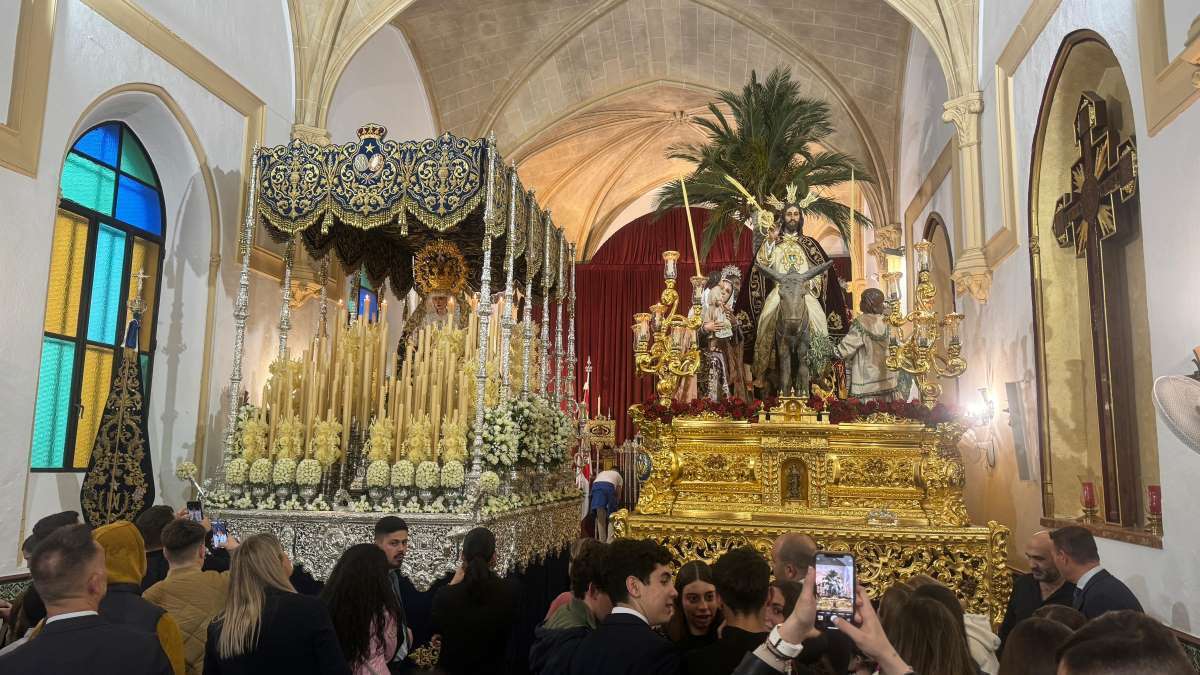Los pasos de la Hermanda de la Borriquita en San José | Cristo García