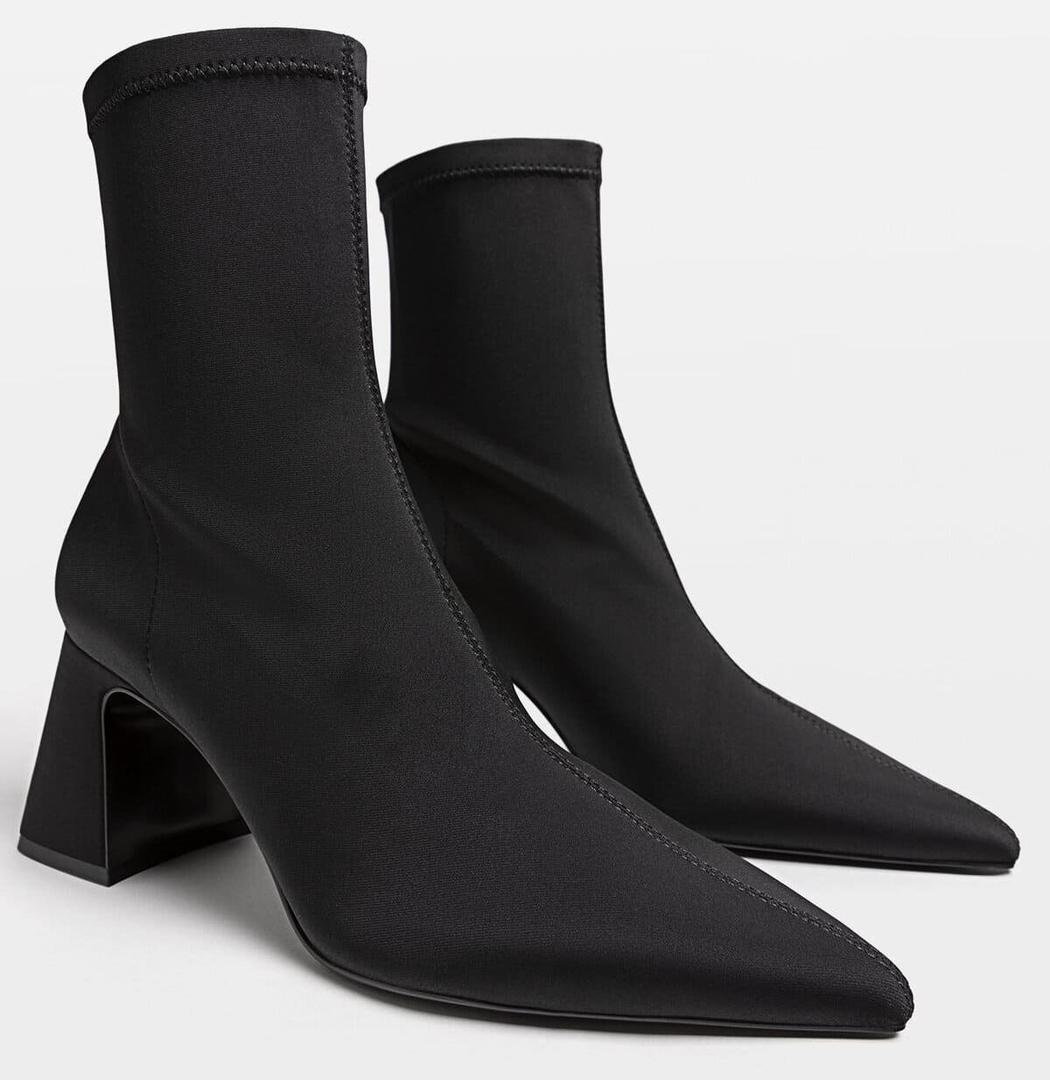 Los botines de tacón Stretch negros de Stradivarius