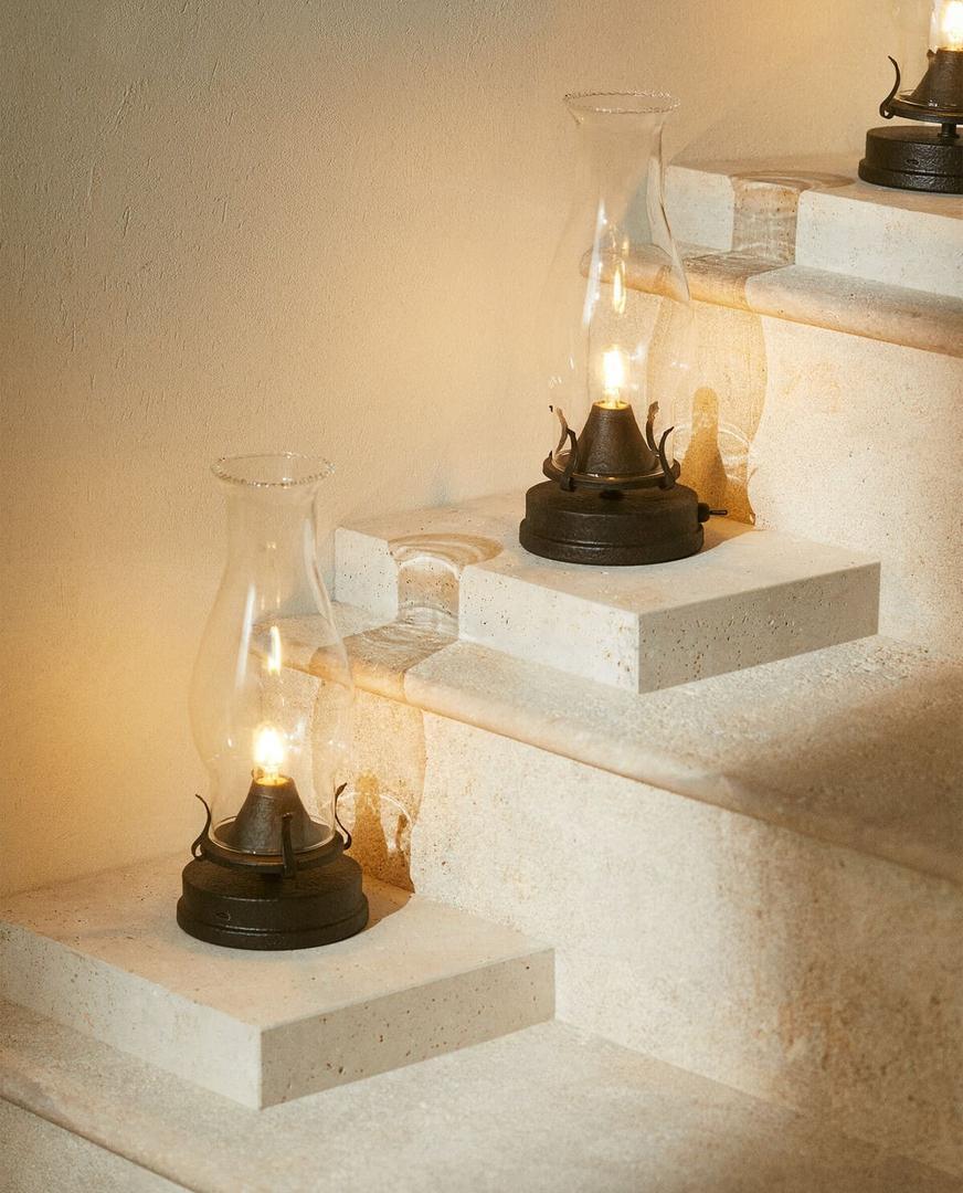 Lámpara de mesa portátil Quinqué