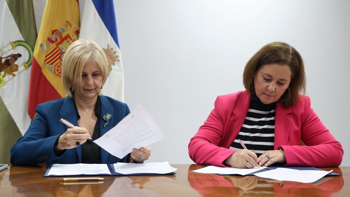Firma del convenio de colaboración con el Colegio de Arquitectos | Cristo García