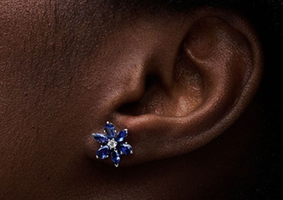 Los Pendientes de Botón Herbario Azul Brillante de Pandora