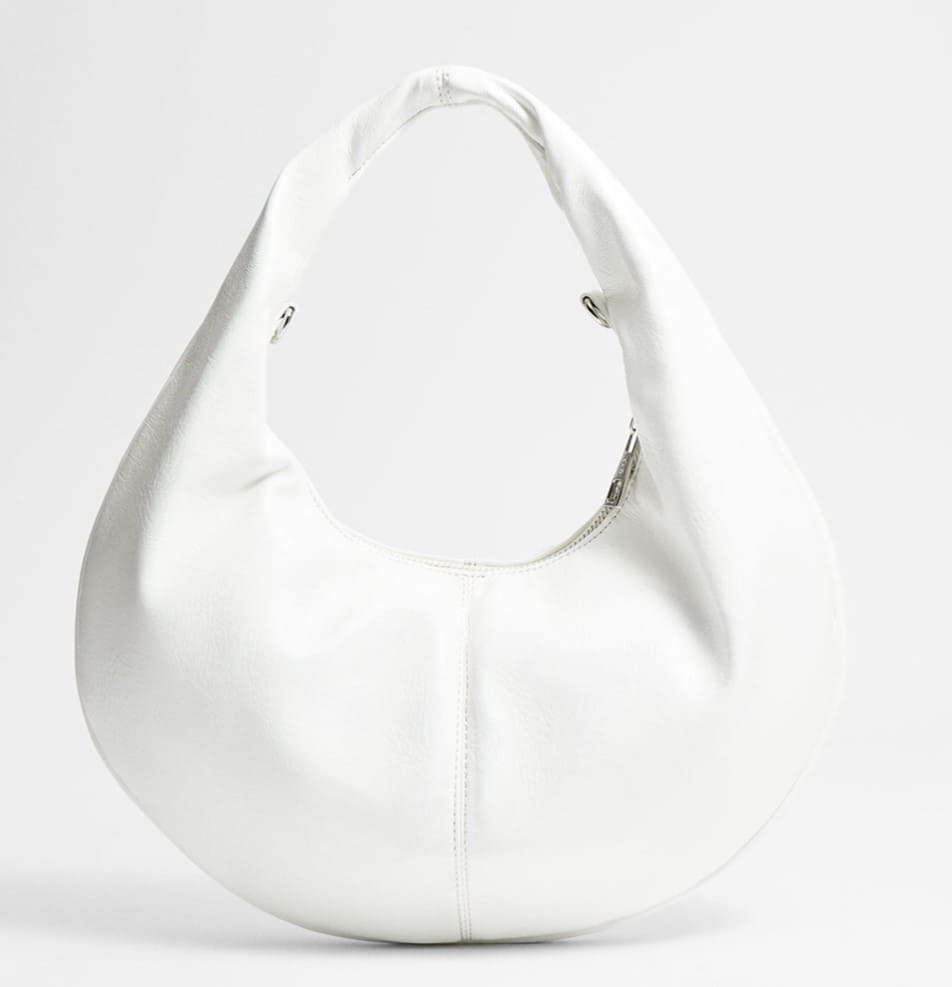 Bolso de hombro ovalado