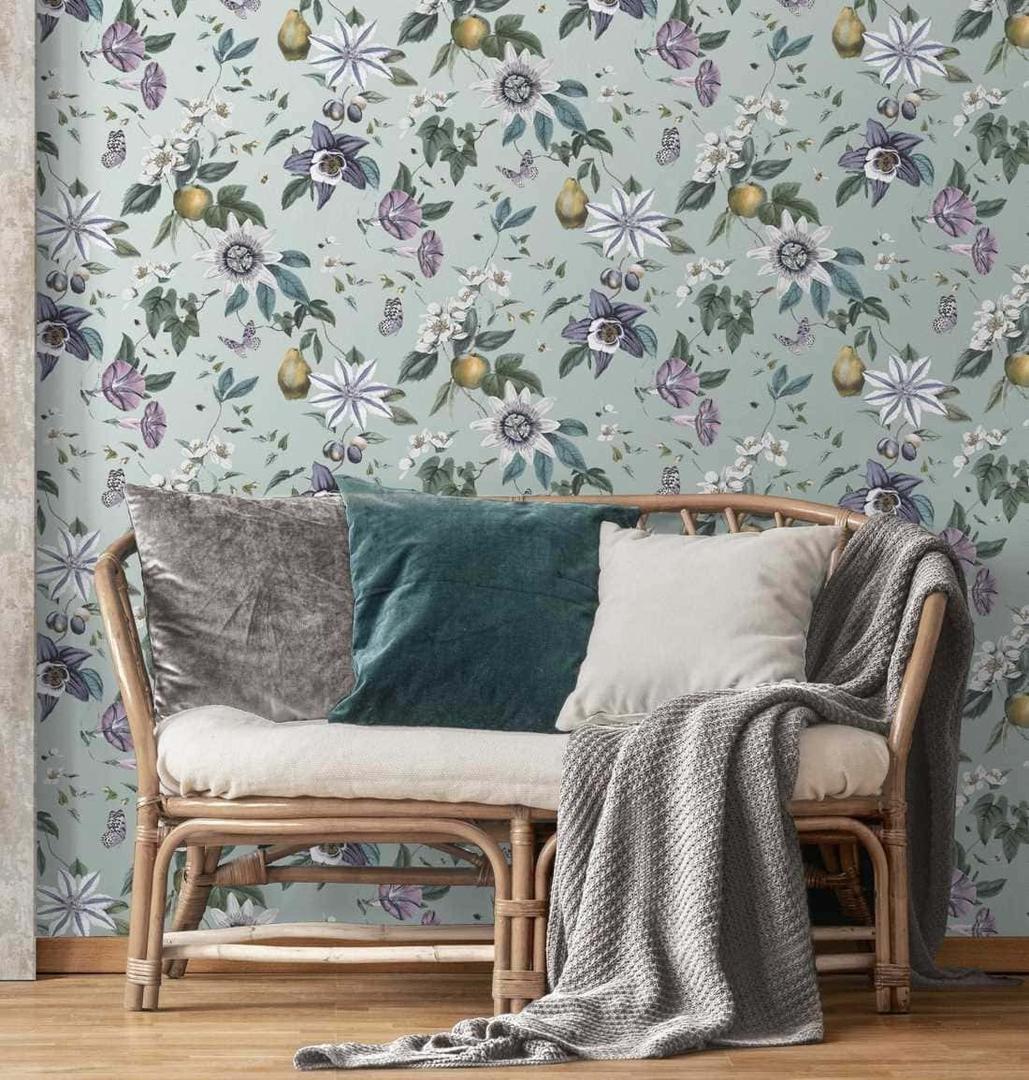 Papel pintado de flores y frutos fondo nácar beige de Leroy Merlin