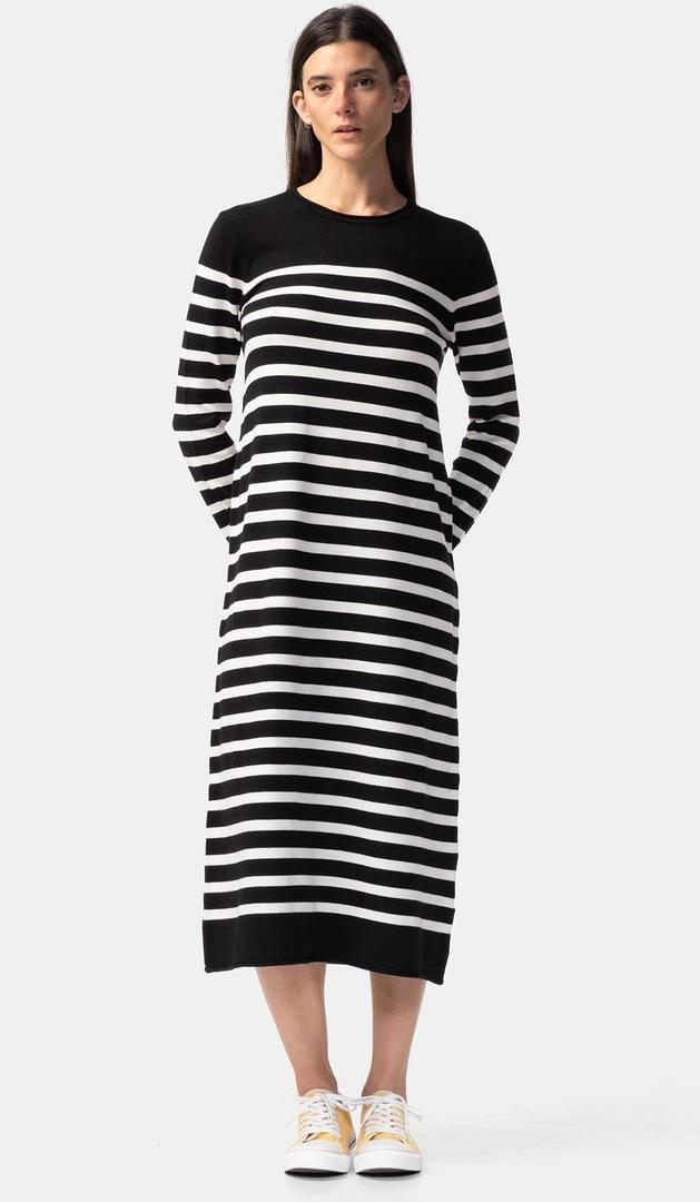 El vestido largo de tricot con rayas de Carrefour
