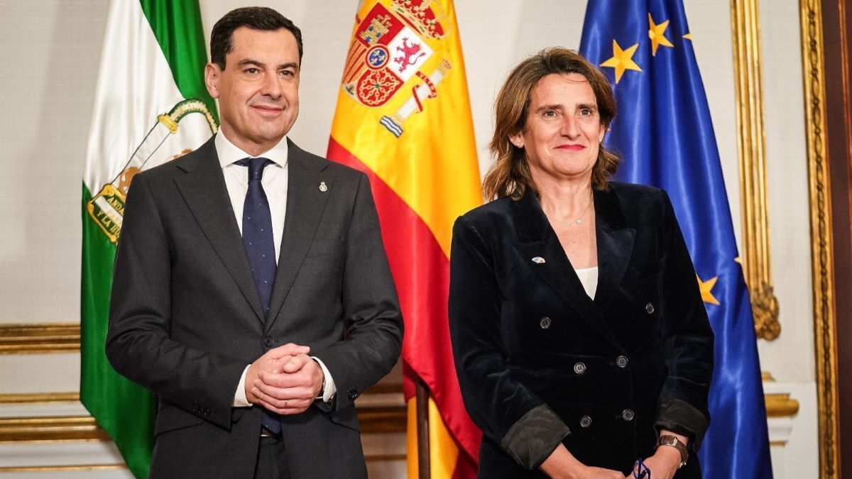 Juanma Moreno y Teresa Ribera