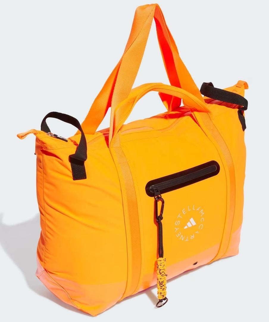 El bolso XXL tipo Tote diseñado por Stella McCartney para Adidas